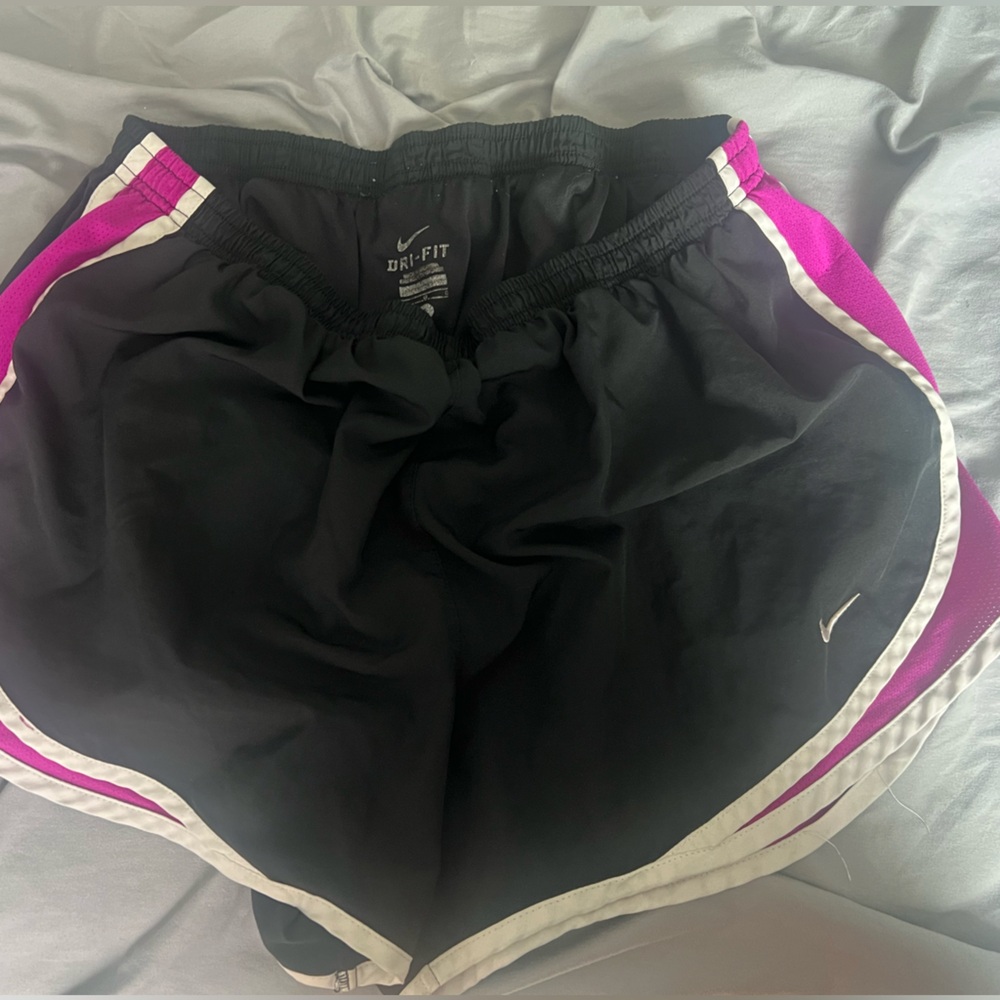 Nike Women's Tempo Running Shorts large